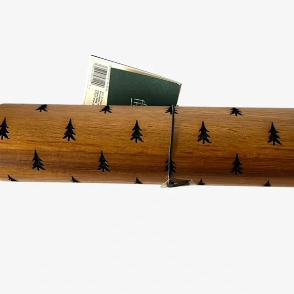 Engraved Christmas Tree Pattern Wood Rolling Pin
Hearth & Hand with Magnolia - Picture 3 of 6